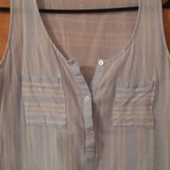 Shirt - Picture 3 of 3